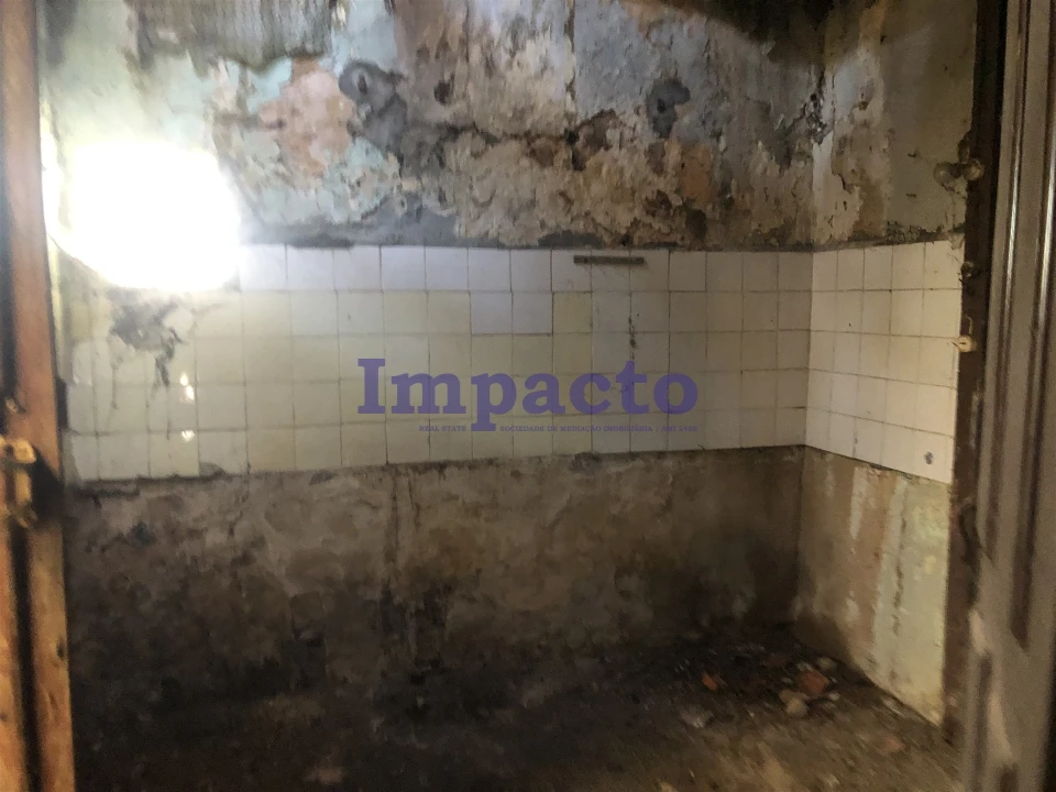 Moradia T1 para Venda em Vila de Cucujães Foto 6