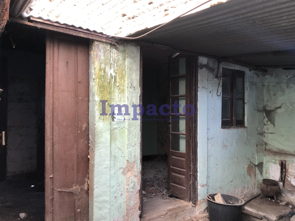 Moradia T1 para Venda em Vila de Cucujães Foto 11