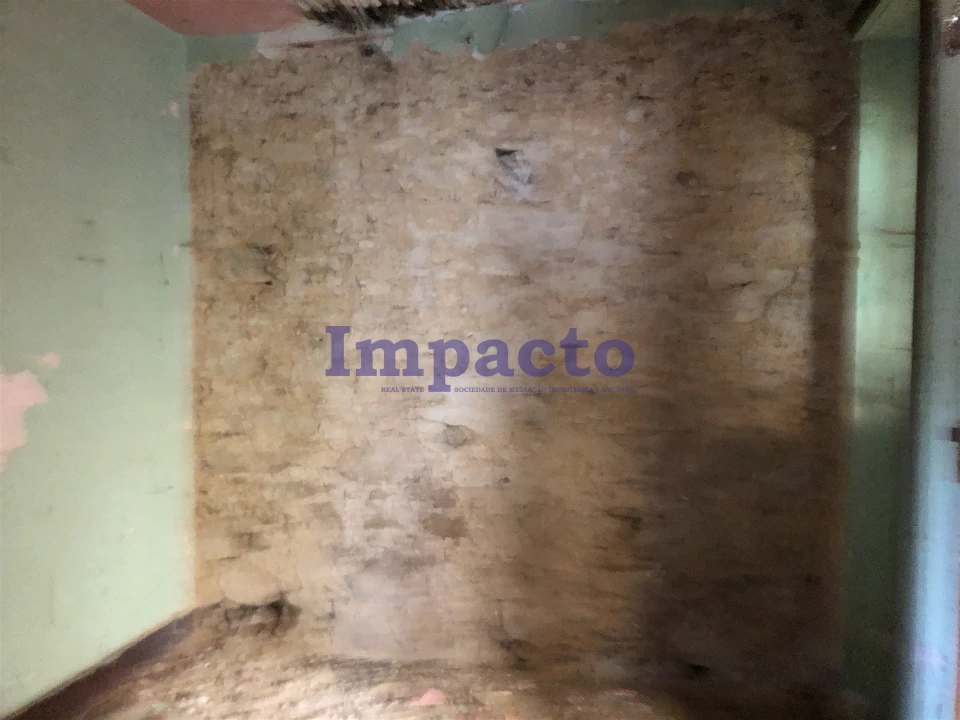 Moradia T1 para Venda em Vila de Cucujães Foto 8