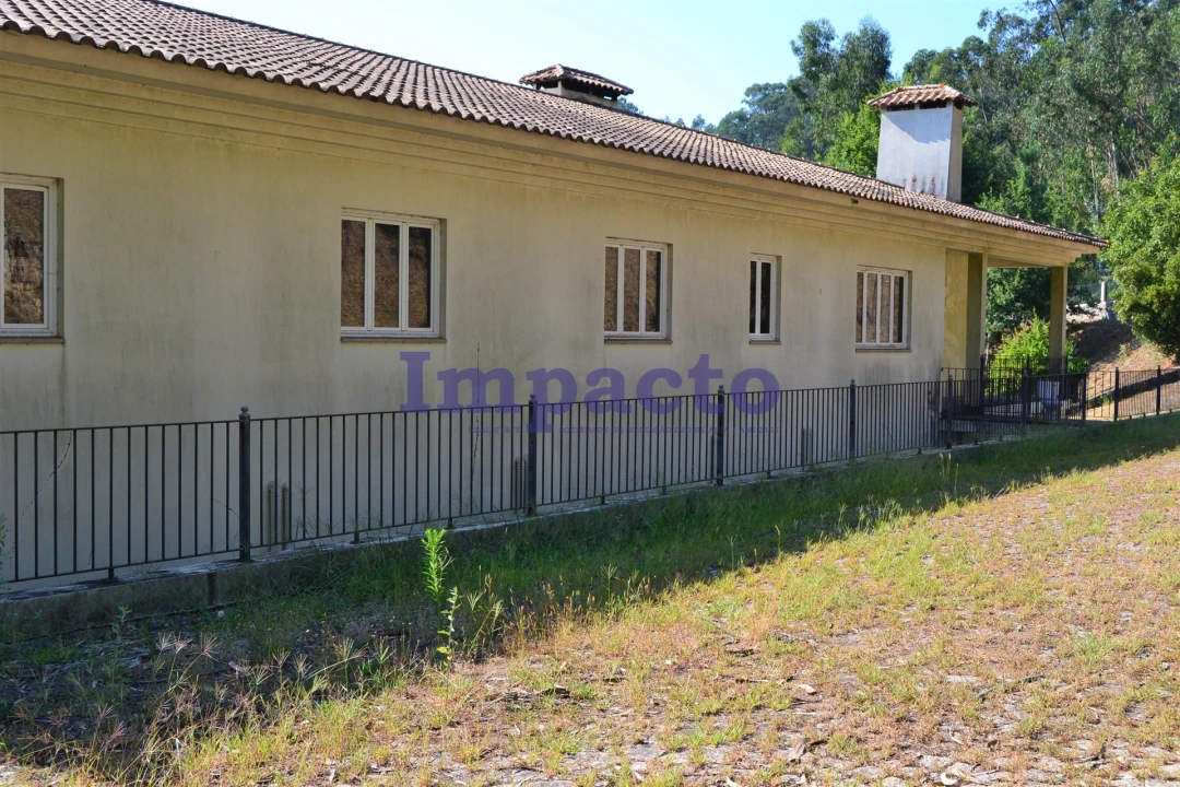 Moradia T6 para Venda em Fajões Foto 66