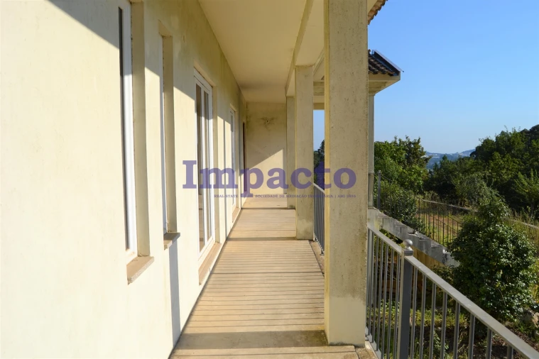 Moradia T6 para Venda em Fajões Foto 69