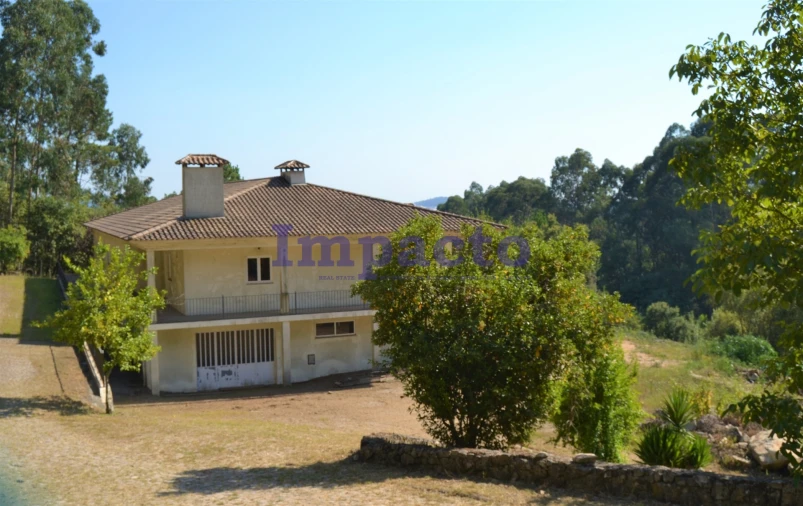 Moradia T6 para Venda em Fajões Foto 61