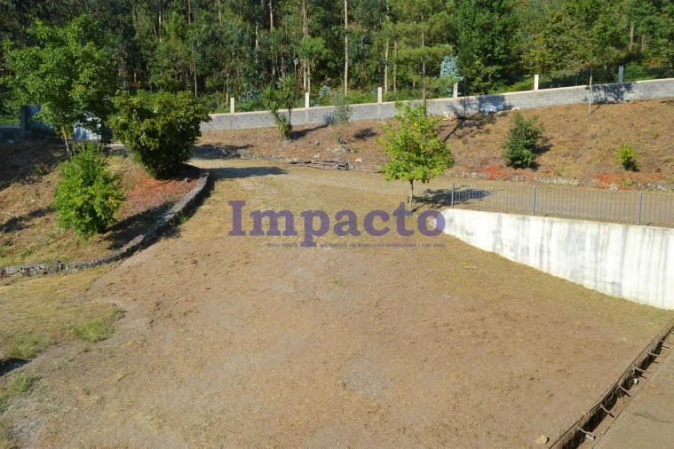 Moradia T6 para Venda em Fajões Foto 73