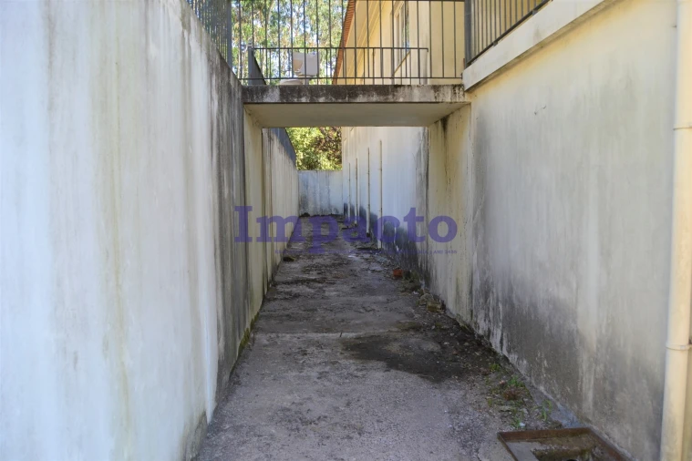 Moradia T6 para Venda em Fajões Foto 83