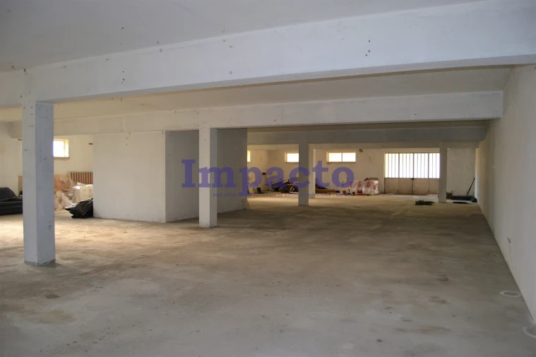 Moradia T6 para Venda em Fajões Foto 51