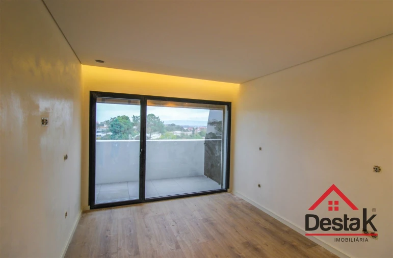 Apartamento T4 para Venda em Repeses e São Salvador Foto 7