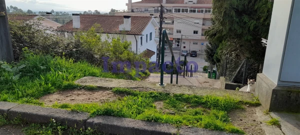 Terreno para Venda em Vila de Cucujães