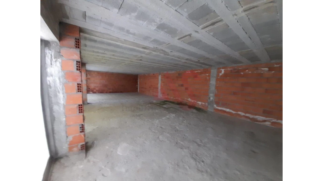 Loja para Venda em Caldas de Vizela (São Miguel e São João) Foto 11