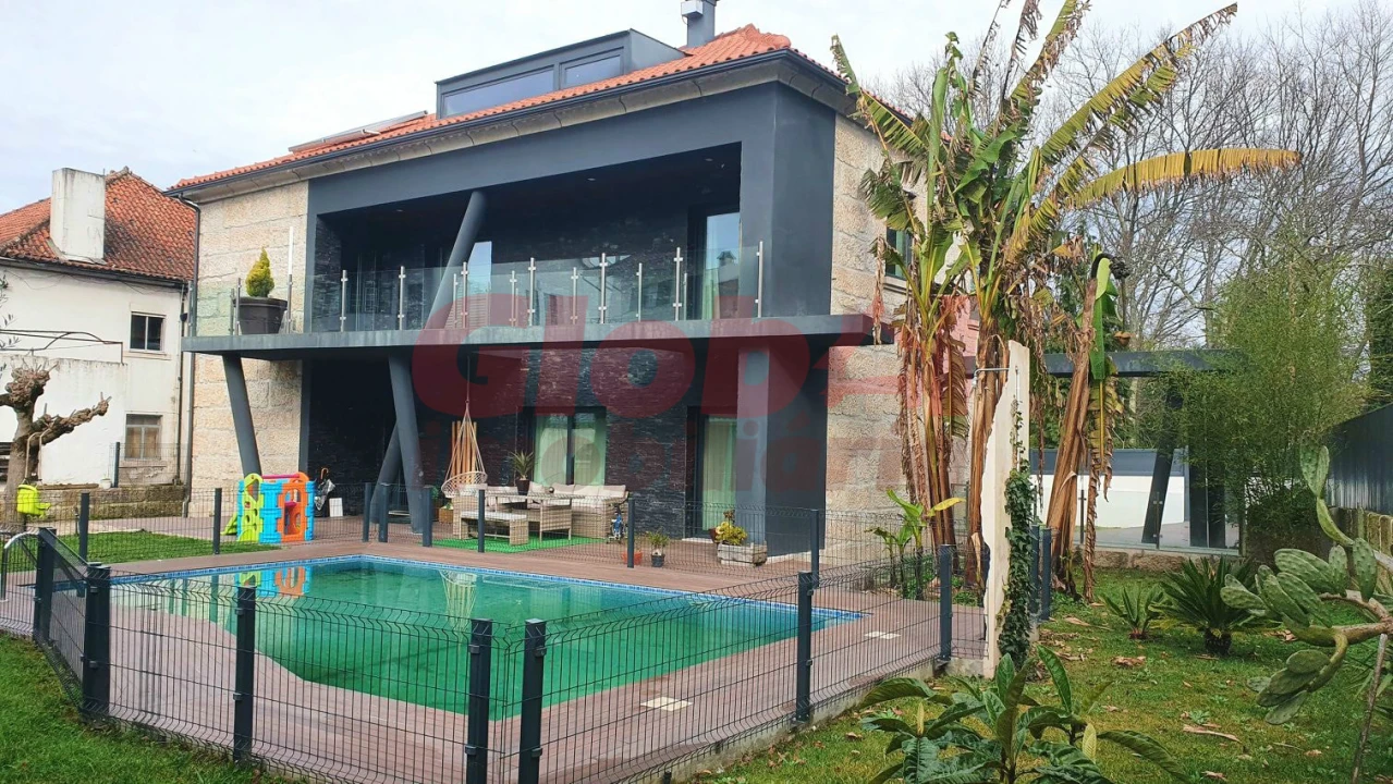 Moradia T5 para Venda em Viseu Foto 1