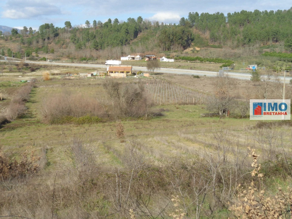 Quinta T0 para Venda em Alcaria Foto 17