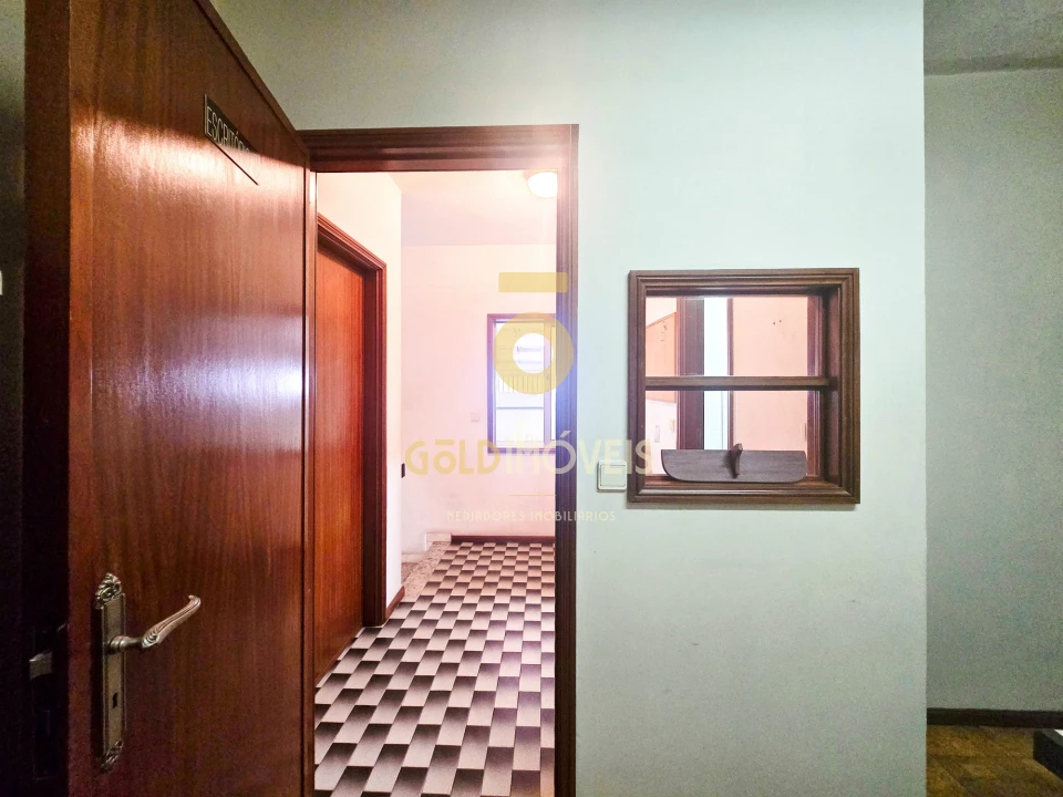 Negócio para Venda em Fiães Foto 21