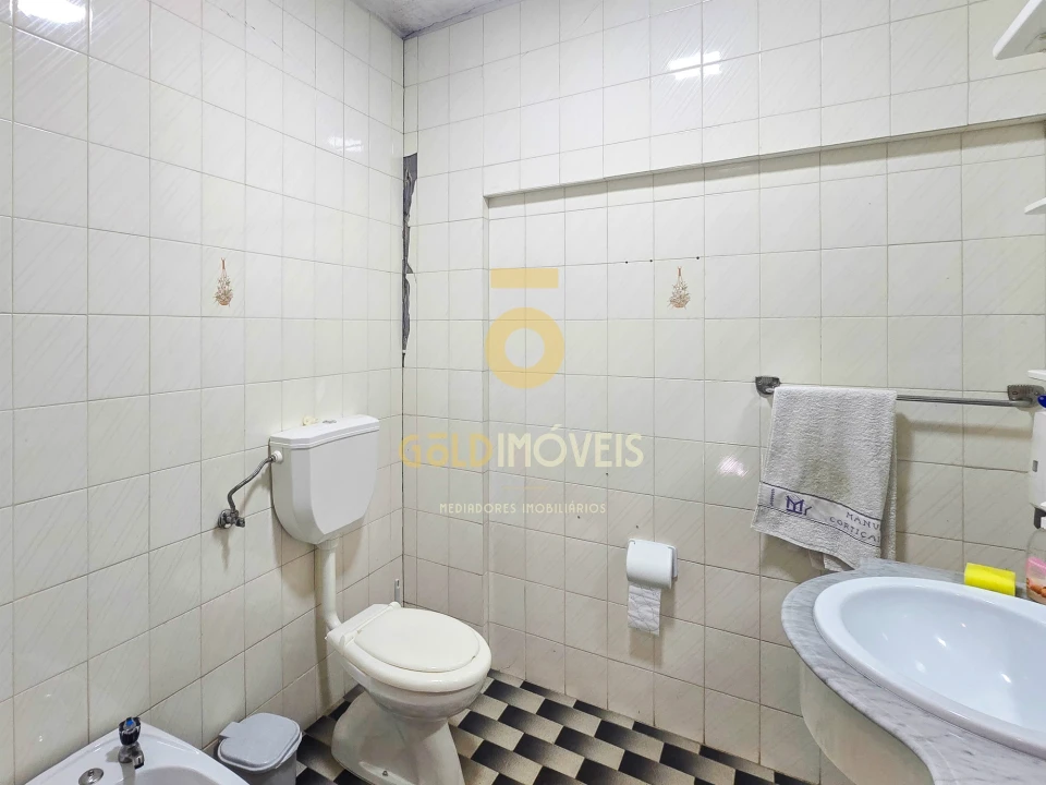 Negócio para Venda em Fiães Foto 22