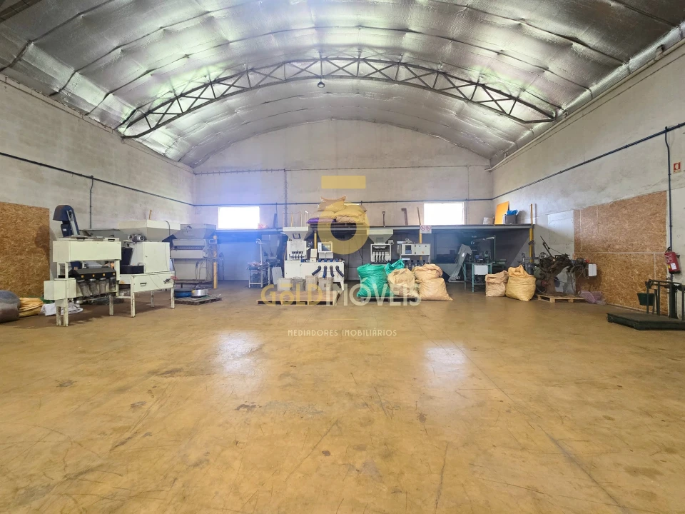 Negócio para Venda em Fiães Foto 17