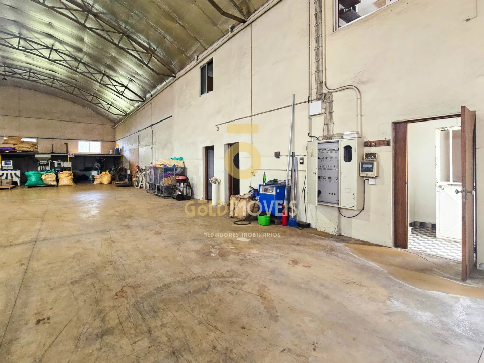 Negócio para Venda em Fiães Foto 16