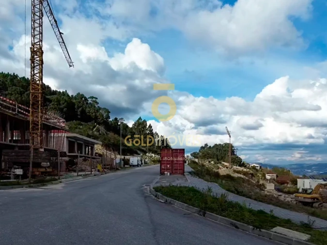Terreno para Venda em Sobrado e Bairros Foto 6