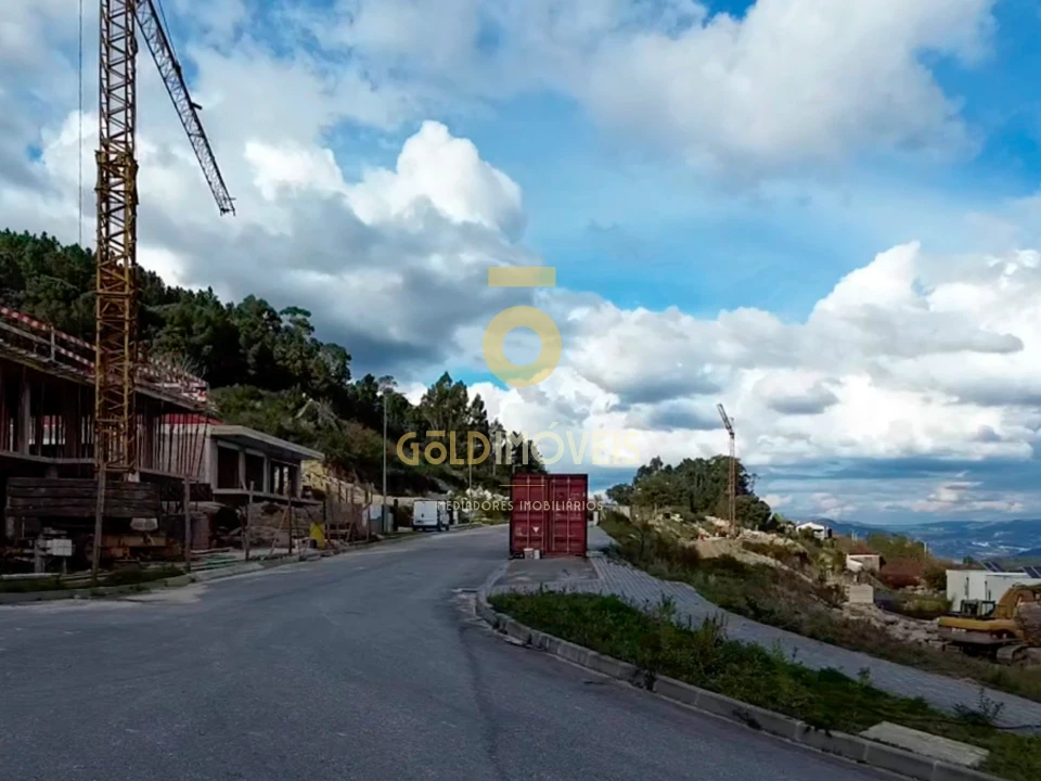 Terreno para Venda em Sobrado e Bairros Foto 6