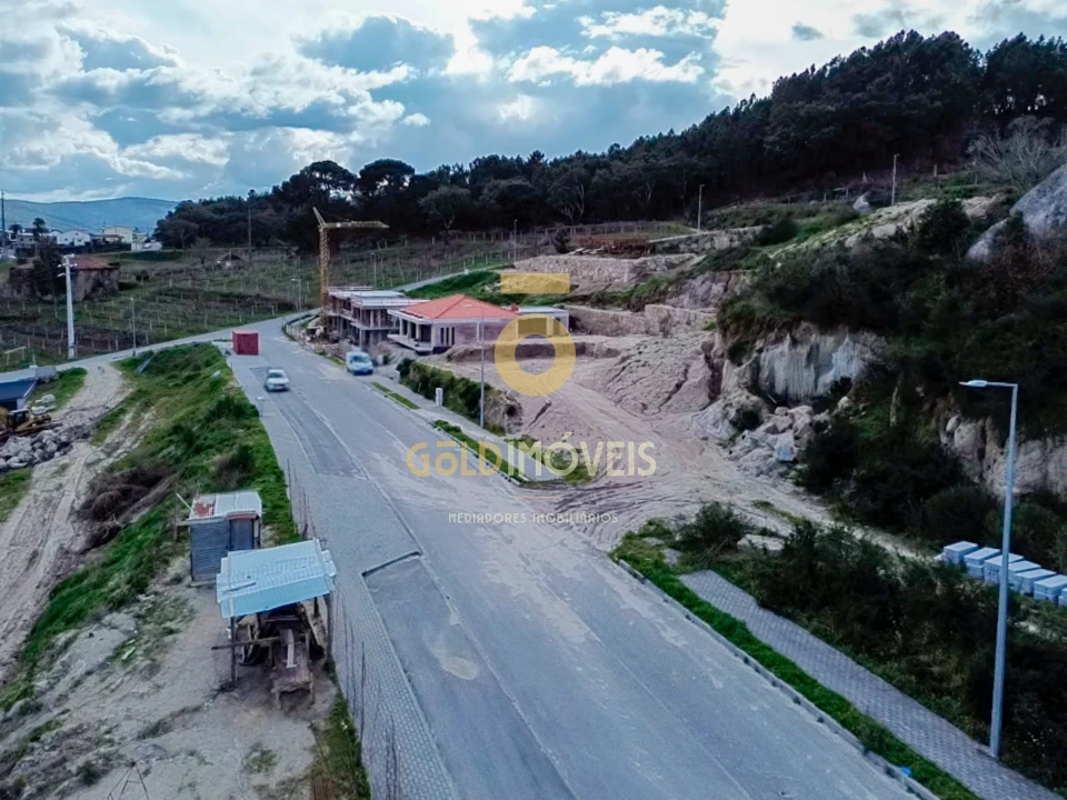 Terreno para Venda em Sobrado e Bairros Foto 19
