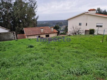 Terreno para Venda em Vila de Cucujães