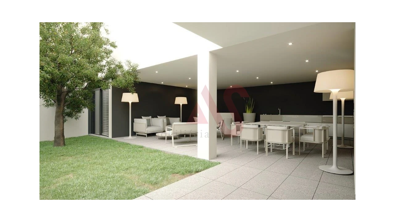 Moradia T3 para Venda em Urgezes Foto 6