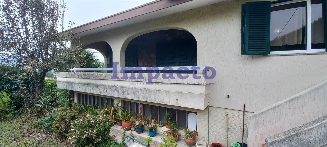 Moradia T3 para Venda em Fajões Foto 1