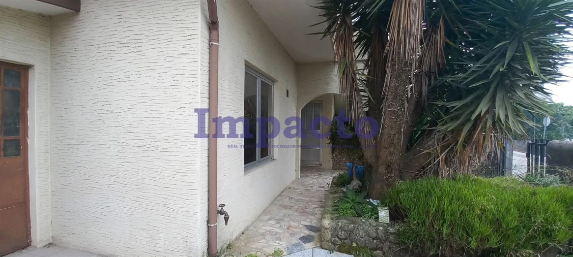 Moradia T3 para Venda em Fajões Foto 36