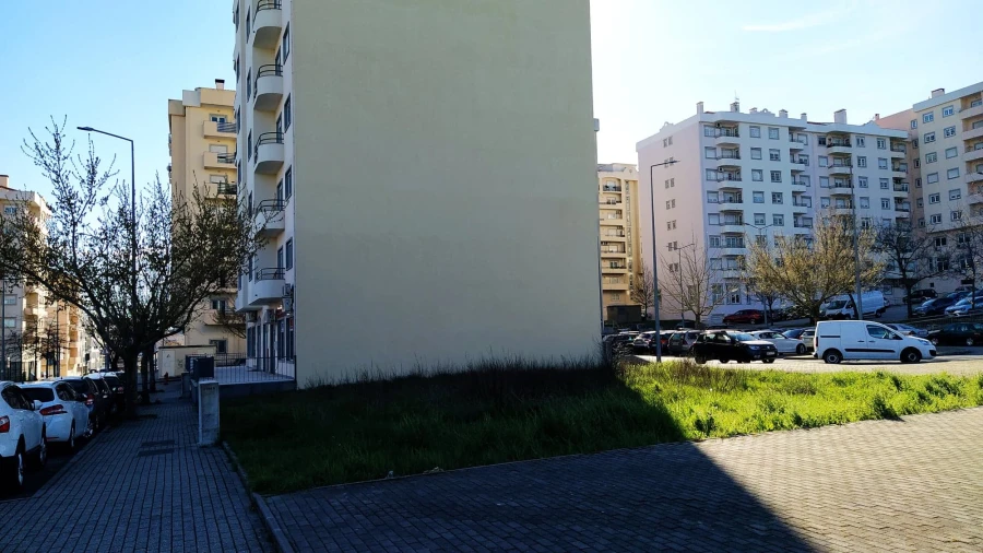 Terreno para Venda em Covilhã e Canhoso Foto 3