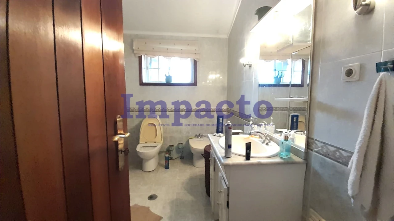 Moradia T3 para Venda em Macieira de Sarnes Foto 18