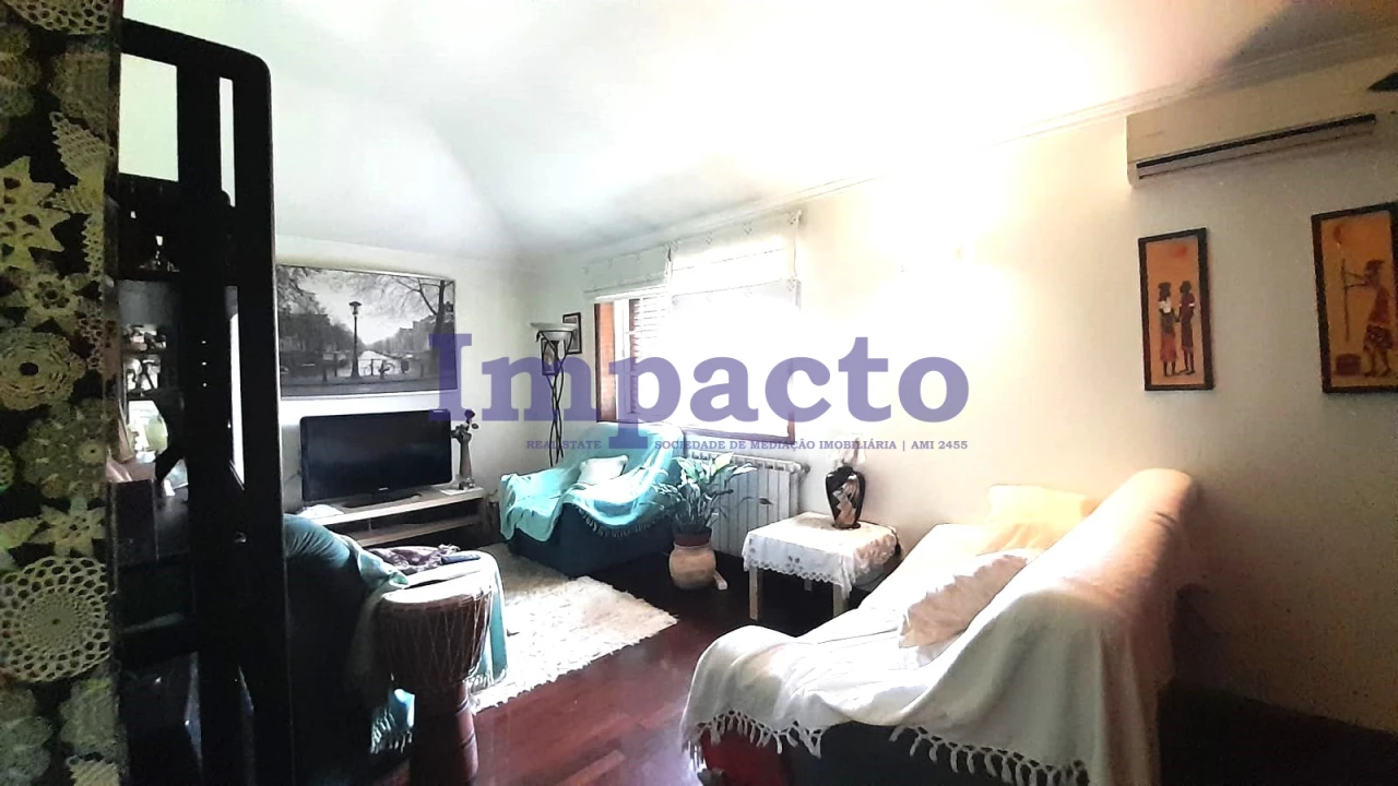 Moradia T3 para Venda em Macieira de Sarnes Foto 24