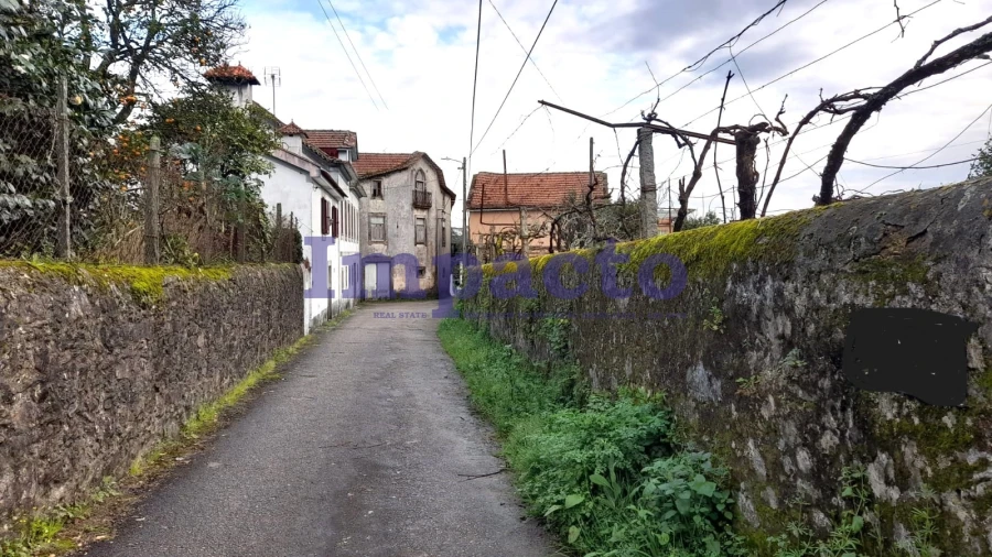 Moradia T3 para Venda em Milheiros de Poiares Foto 13