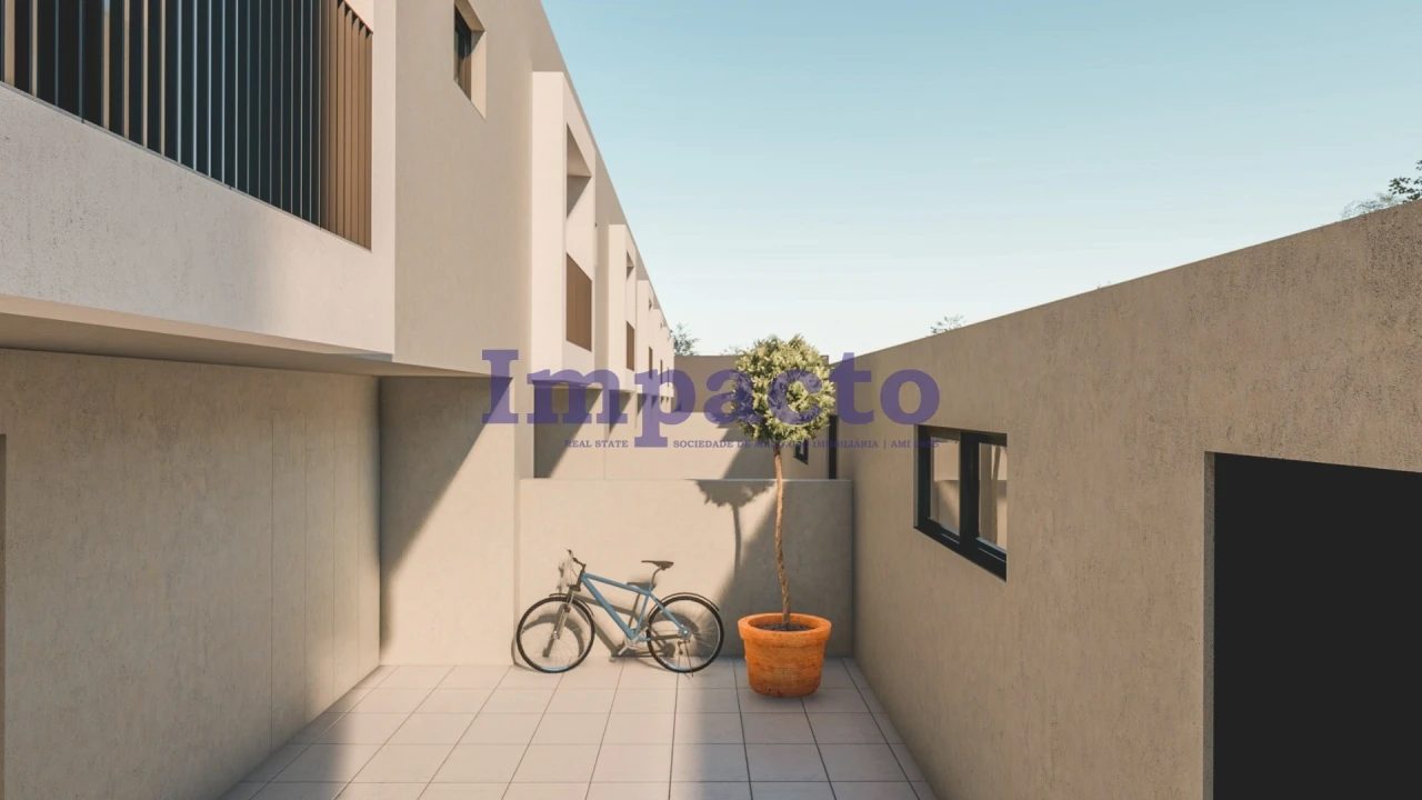 Moradia T3 para Venda em Loureiro Foto 11