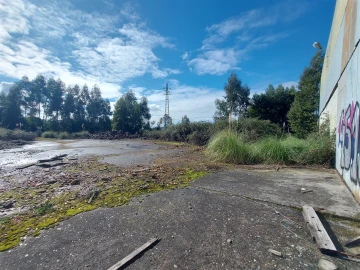 Terreno para Venda em Fânzeres e São Pedro da Cova