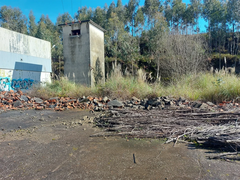 Terreno para Venda em Fânzeres e São Pedro da Cova Foto 29