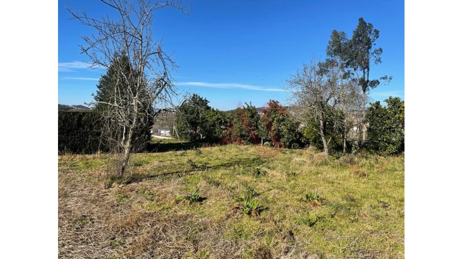 Moradia T4 para Venda em Refontoura Foto 18