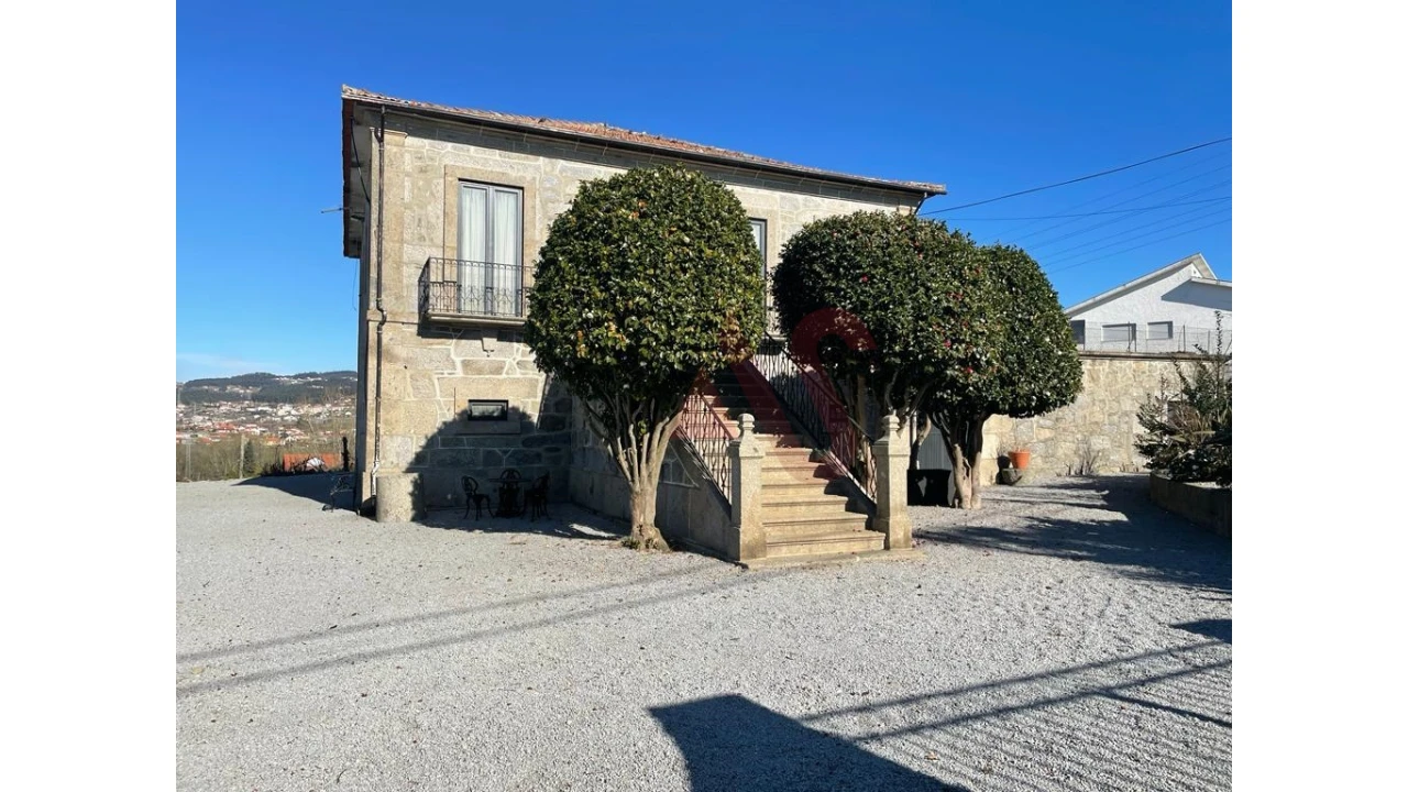 Moradia T4 para Venda em Refontoura Foto 1