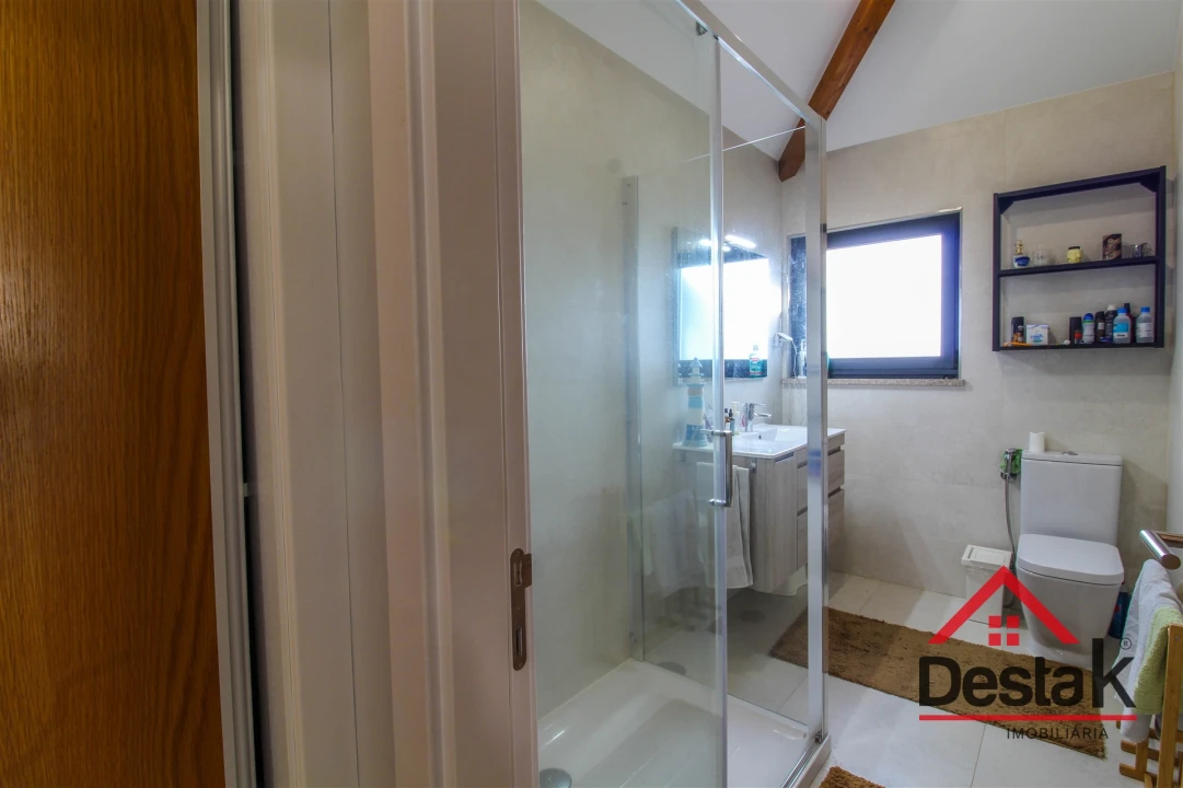 Quinta T4 para Venda em Parada de Gonta Foto 21