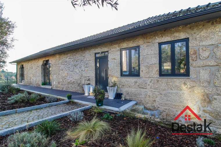 Quinta T4 para Venda em Parada de Gonta Foto 3