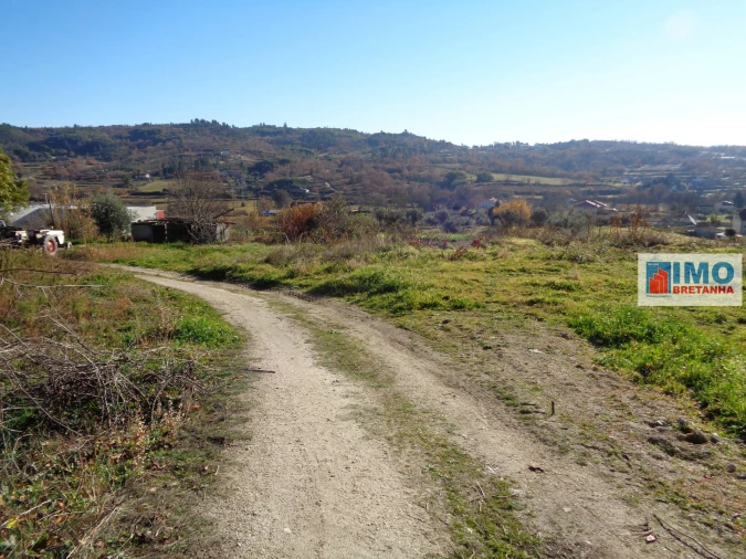 Terreno para Venda em Teixoso e Sarzedo Foto 3