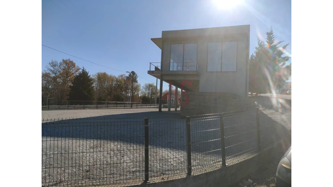 Armazém para Venda em Serzedelo Foto 7