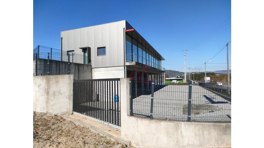 Armazém para Venda em Serzedelo Foto 11