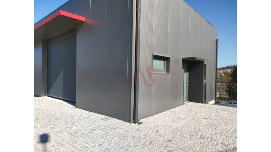 Armazém para Venda em Serzedelo Foto 2