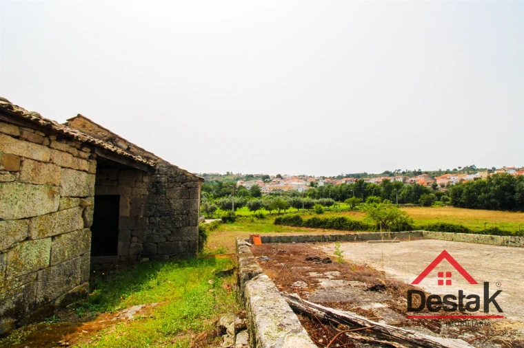 Quinta T3 para Venda em Arcozelo Foto 6
