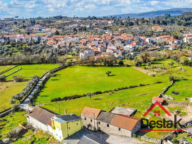 Quinta T3 para Venda em Arcozelo Foto 13