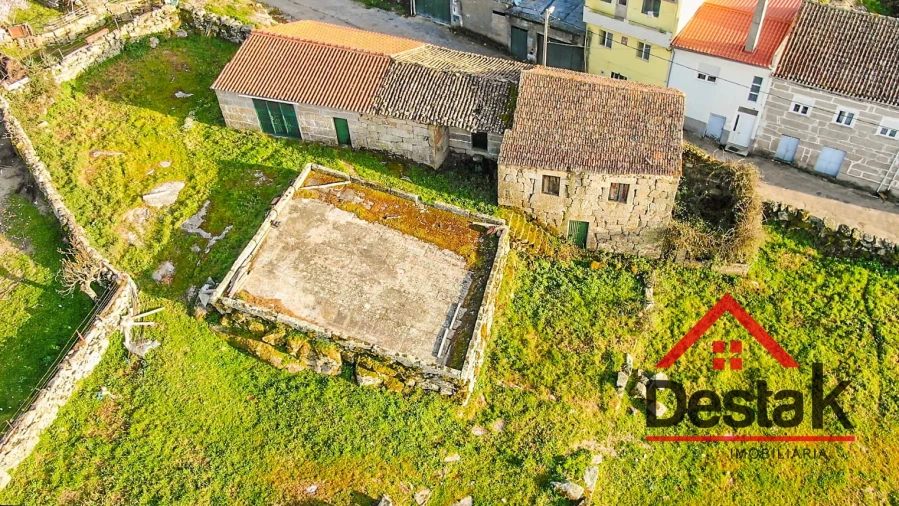 Quinta T3 para Venda em Arcozelo Foto 2