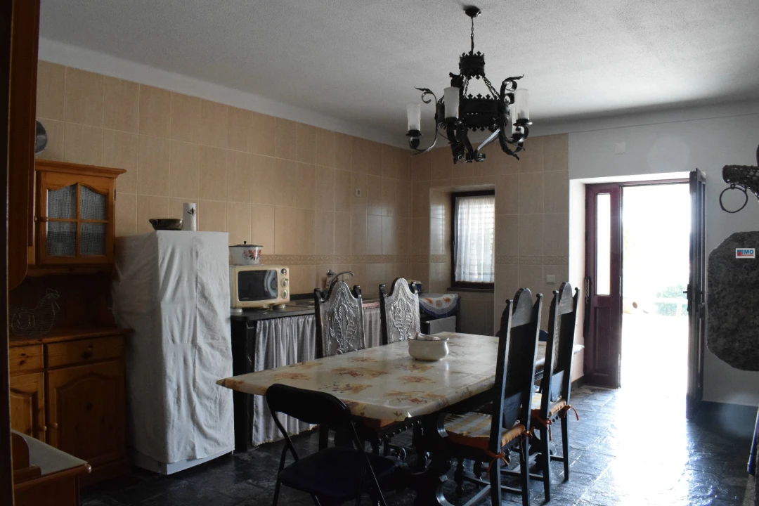 Quinta T4 para Venda em Teixoso e Sarzedo Foto 12