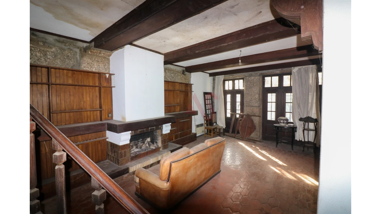 Prédio para Venda em Oliveira, São Paio e São Sebastião Foto 15