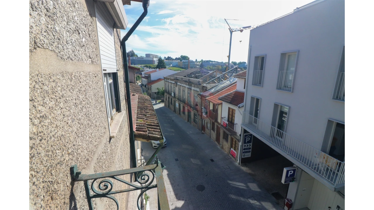 Prédio para Venda em Oliveira, São Paio e São Sebastião Foto 20