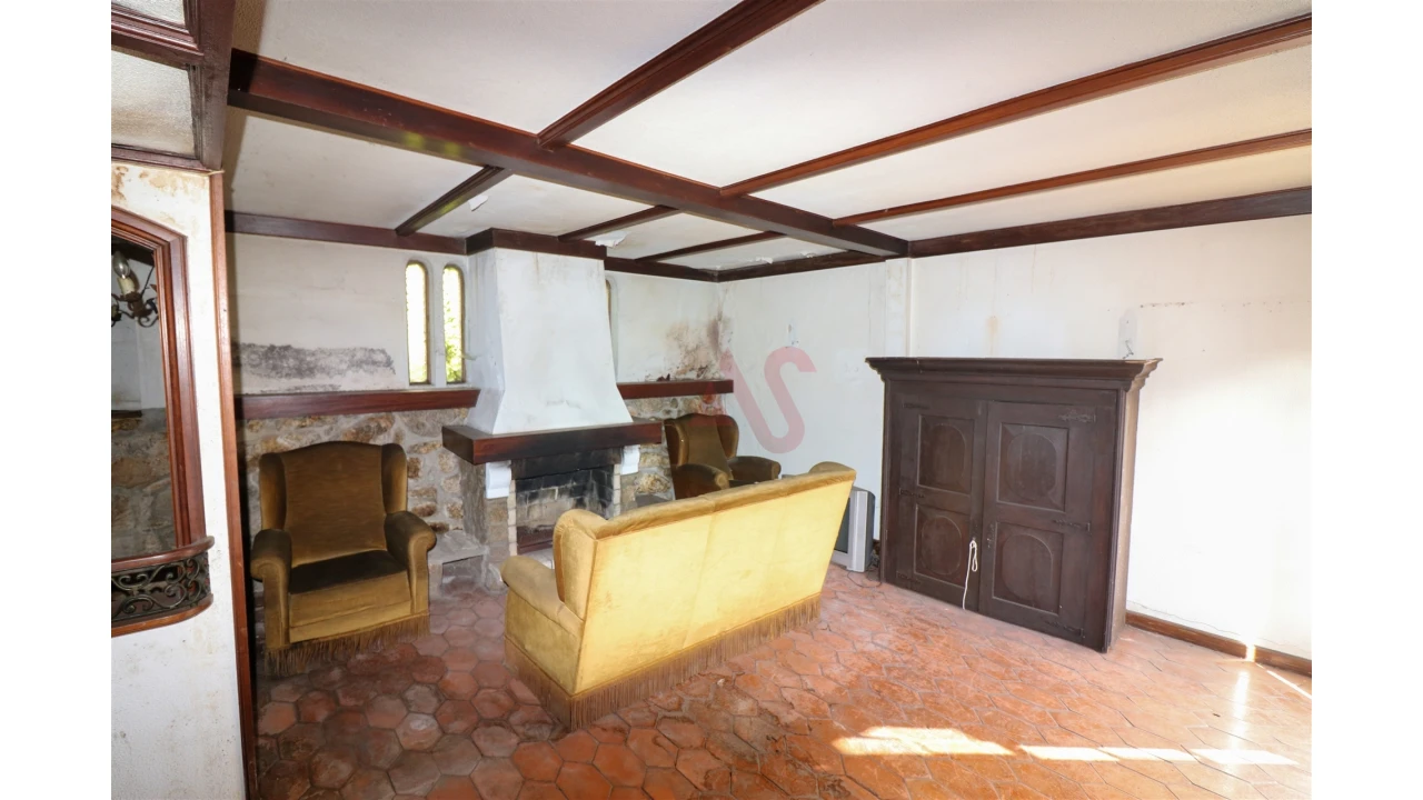 Prédio para Venda em Oliveira, São Paio e São Sebastião Foto 17