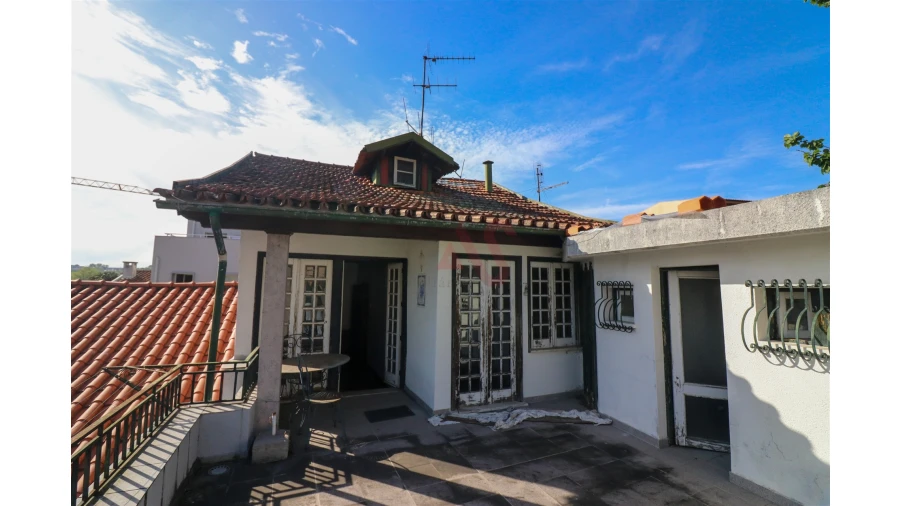 Prédio para Venda em Oliveira, São Paio e São Sebastião Foto 24