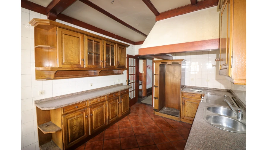 Prédio para Venda em Oliveira, São Paio e São Sebastião Foto 27