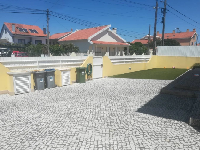 Moradia T4 para Venda em Fernao Ferro Foto 7